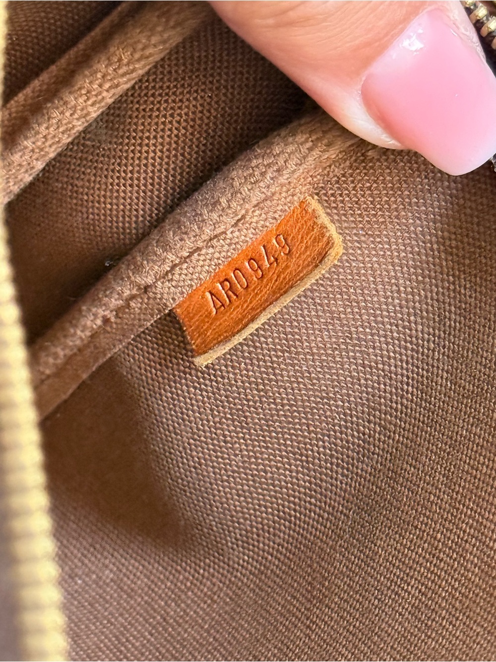 Louis Vuitton Pochette accessories Monogram Shoulder Bag 🌟 - Picture 9 of 17
